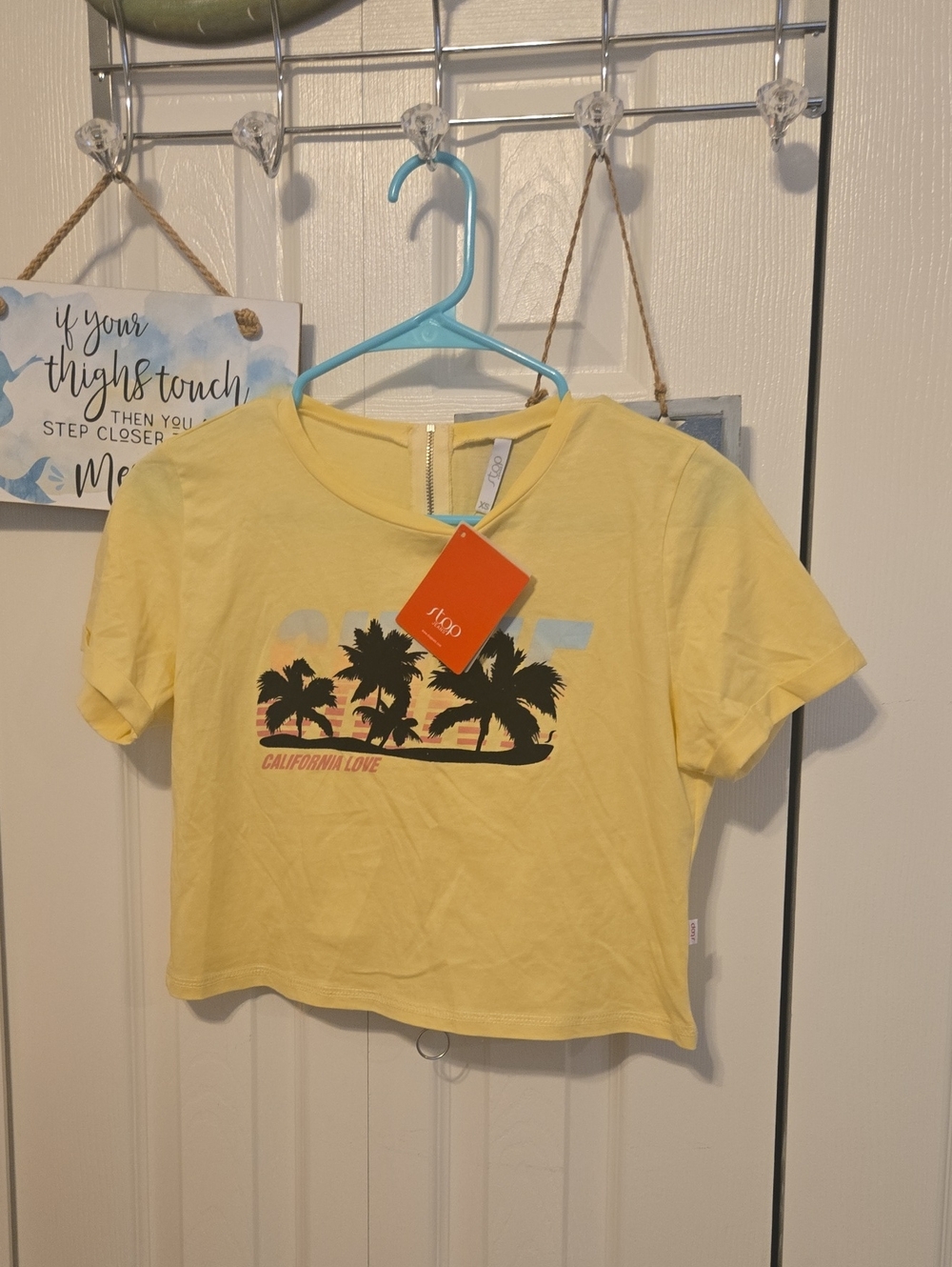 Yellow 'California Love' Graphic Crop Top - Women